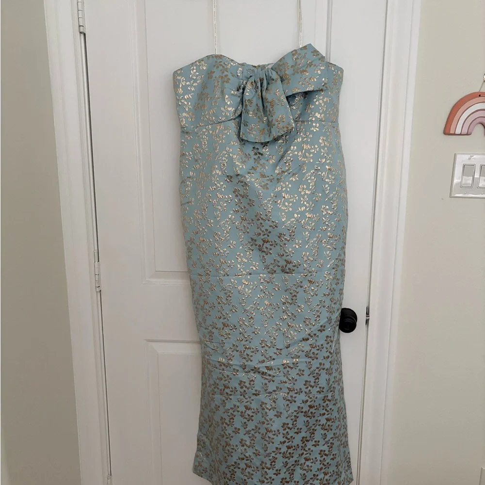 Lilly Pulitzer Strapless Light Blue Dress with Gold Floral Jacquard - Picture 7 of 9